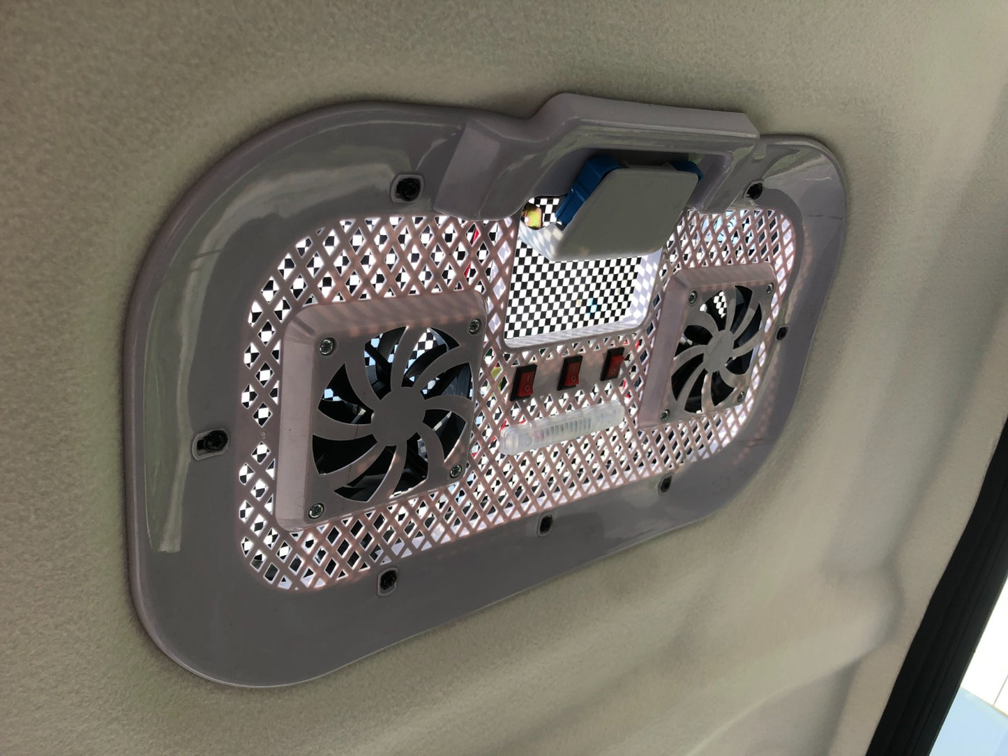(ACOMPTE) FBLM-PLUS 07 – Voiture électrique EcoRide (Grise)